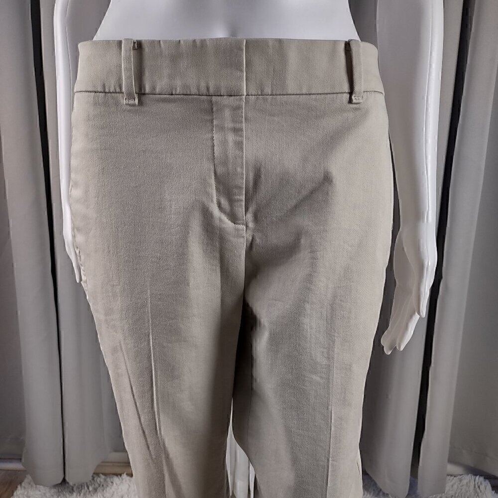 Ann Taylor Ann Straight Leg Cotton Blend Beige, Tan Khaki Pants, Slacks Size 2 - Picture 2 of 11